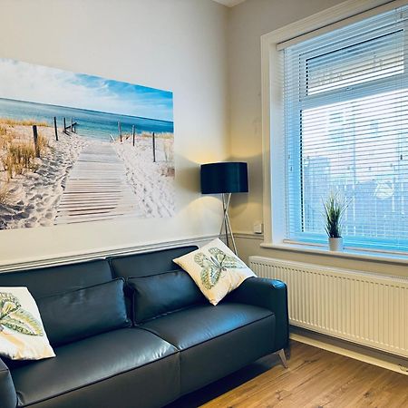 Rockcliffe Retreat, Stylish Coastal Apartment Whitley Bay Eksteriør billede